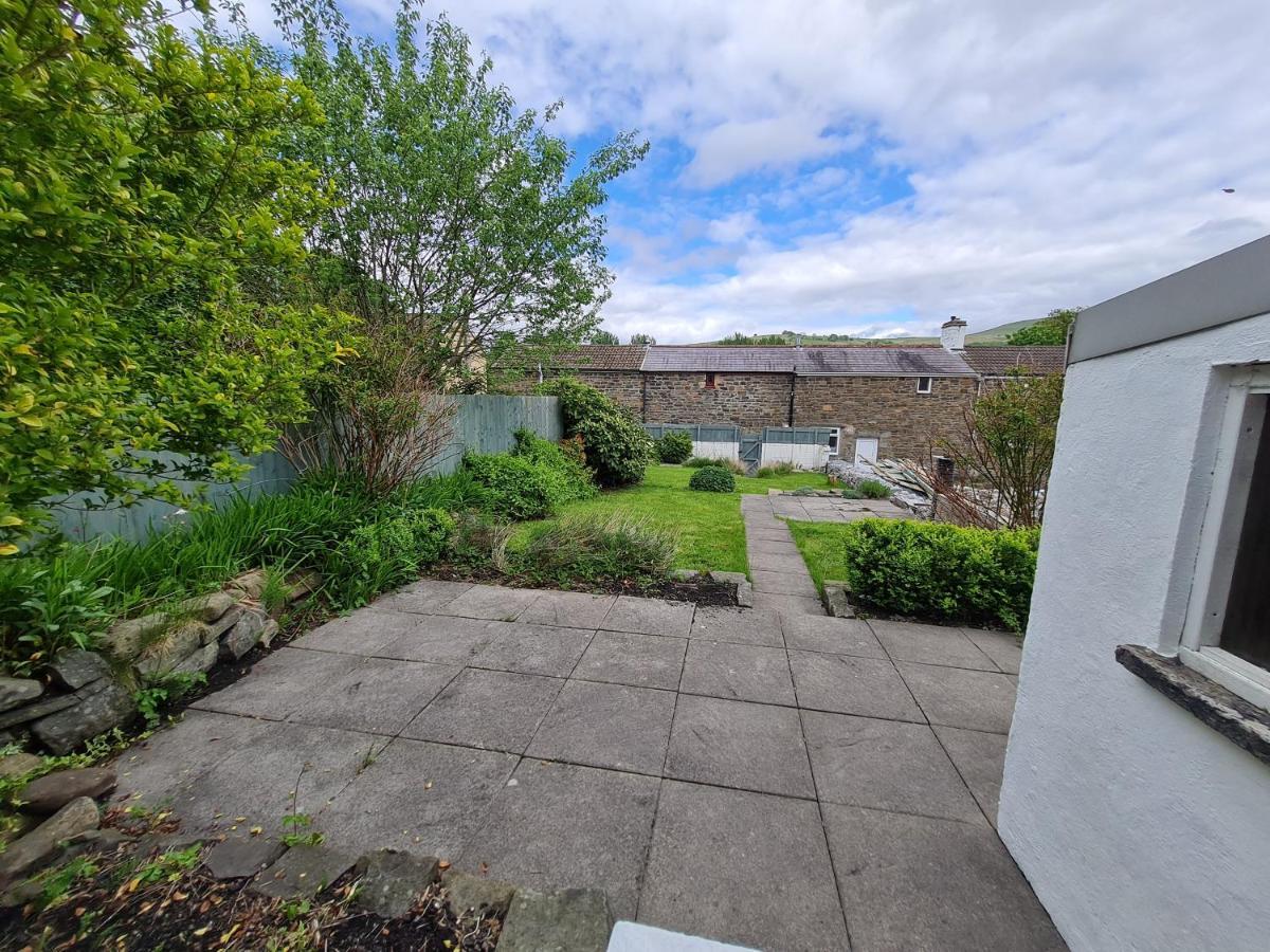 Picturesque 2 Bedroom Miners Cottage Near Bike Park Wales & Brecon Beacons Merthyr Tydfil Exterior photo